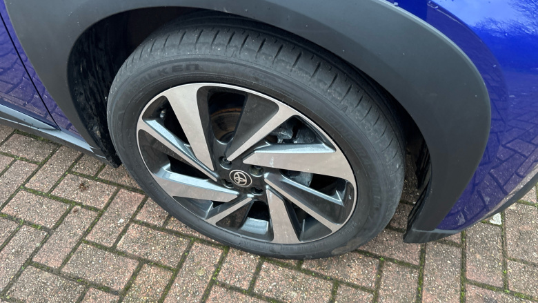 Toyota Aygo X 1.0 VVT-i Edge 5dr Petrol Hatchback